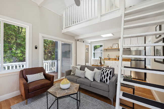 Foto del edificio - 300 Bear Oaks Ln