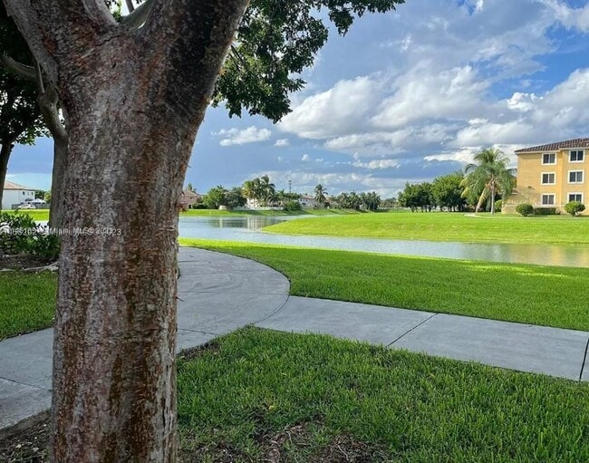 Foto del edificio - 21000 SW 87th Ave