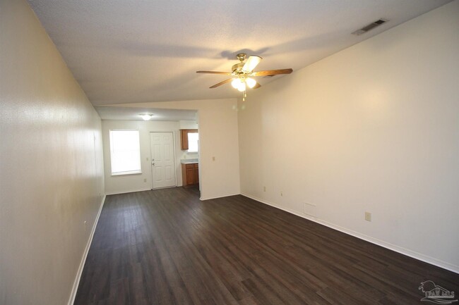 Foto del edificio - 420 Oak Knoll Ln