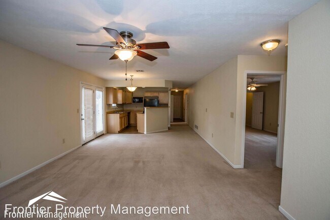 Foto del edificio - 3 br, 2 bath House - 816 West 8th Street