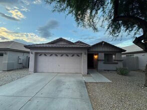 Building Photo - 2432 W Tamarisk Ave