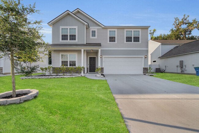 Building Photo - Beautiful 5 Bed 3 Bath Home located in his...