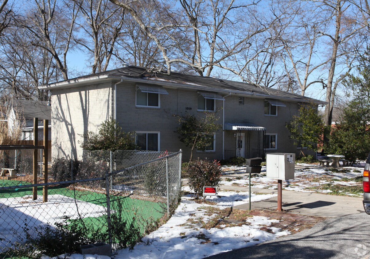 1019 Rosser St, Conyers, GA 30012 Apartments in Conyers, GA