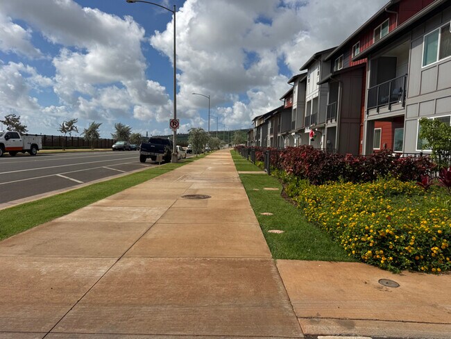 Building Photo - 91-1170-1170 Ho?ona?auao St