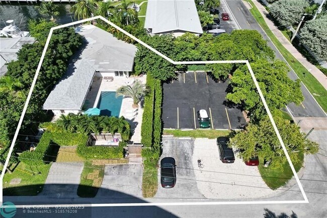 Foto del edificio - 2801 NE 33rd Ave
