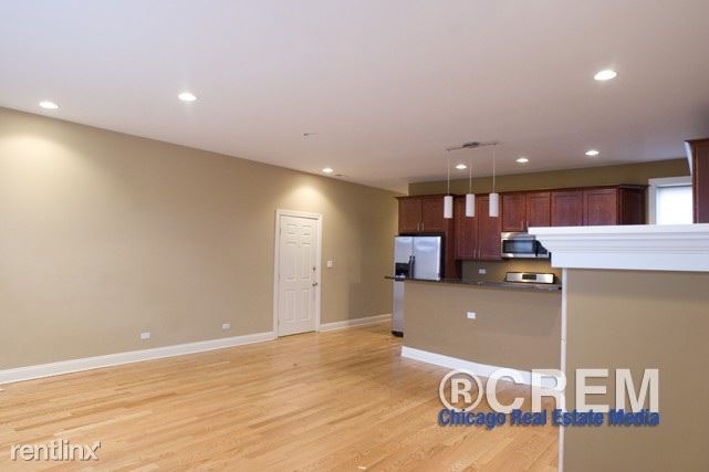 Foto del edificio - 7453 N Western Ave