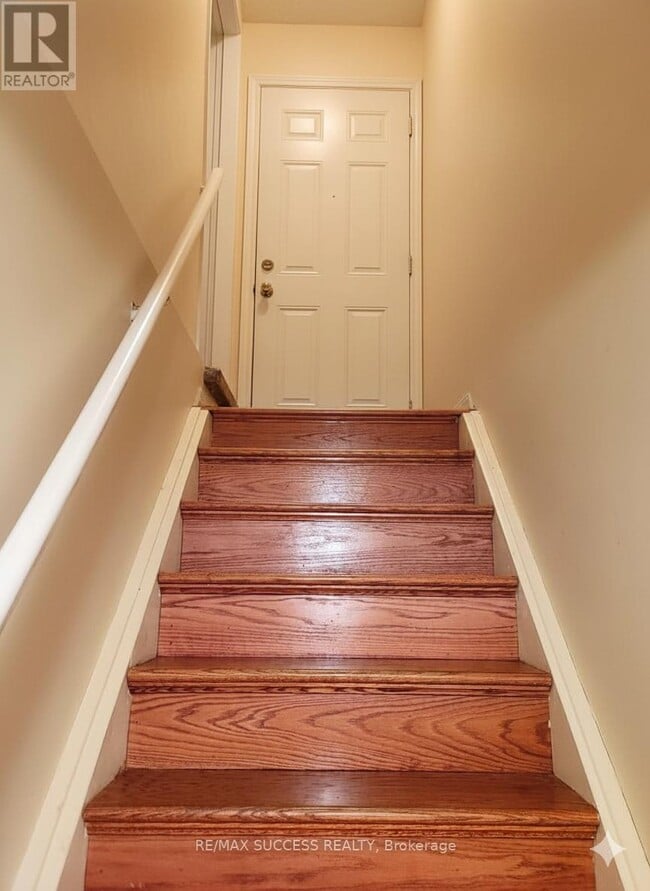 Building Photo - 5854 Delle Donne Dr