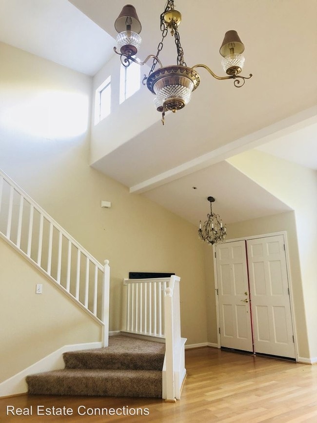 Building Photo - 4 br, 3 bath House - 101 Elzer Drive