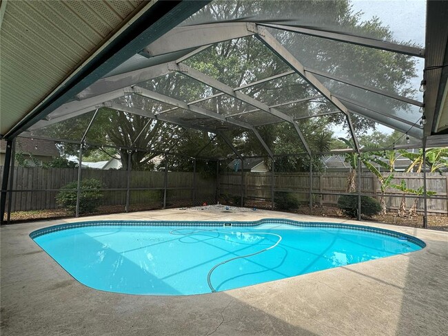 Building Photo - 3005 Starmount Dr