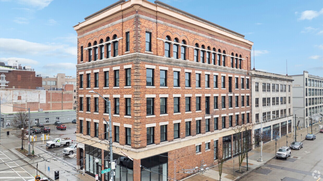 Home Telephone Building Lofts Apartments in Dayton, OH
