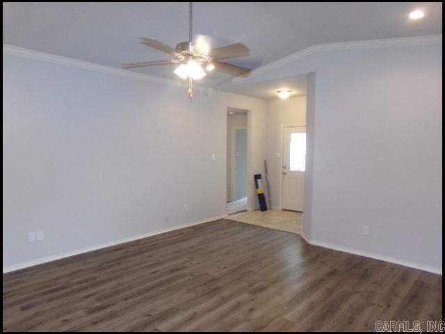 Building Photo - 6484 Amalie Dr