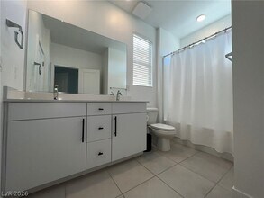 Building Photo - 612 Emerson Creek Ct