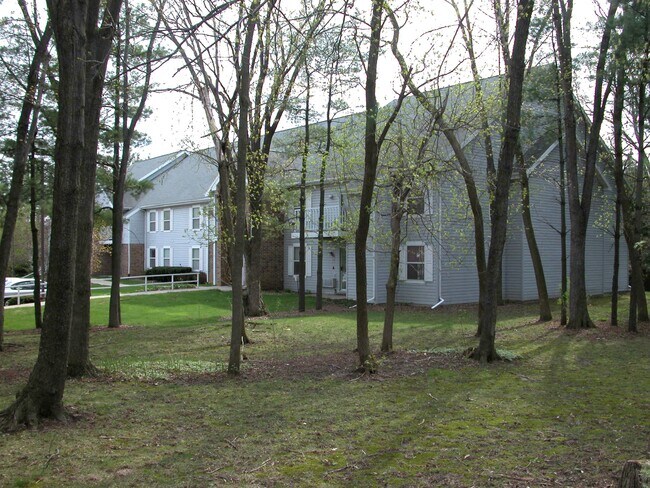Building Photo - 112 Antique Ln