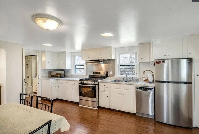 Foto del edificio - 4 Parker St