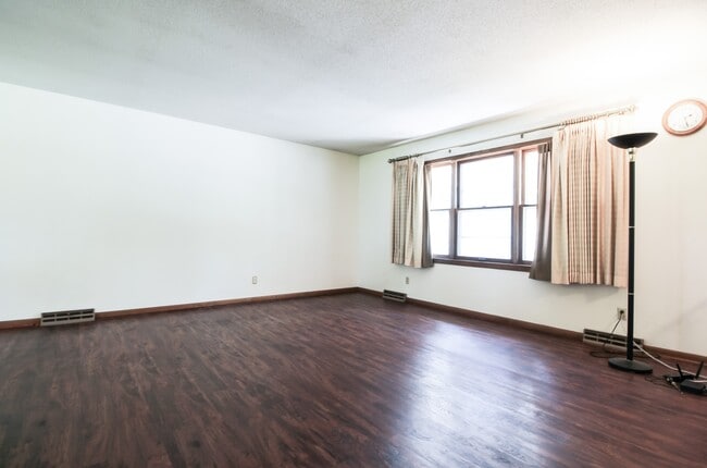 Foto del edificio - 1832 Ranser Rd