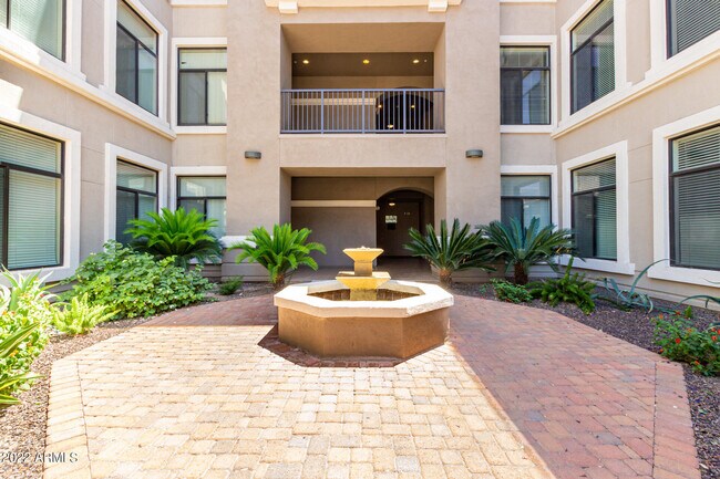 Foto del edificio - 11640 N Tatum Blvd