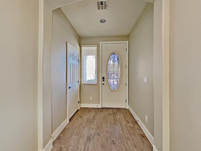 Building Photo - 8407 Lucero Ave