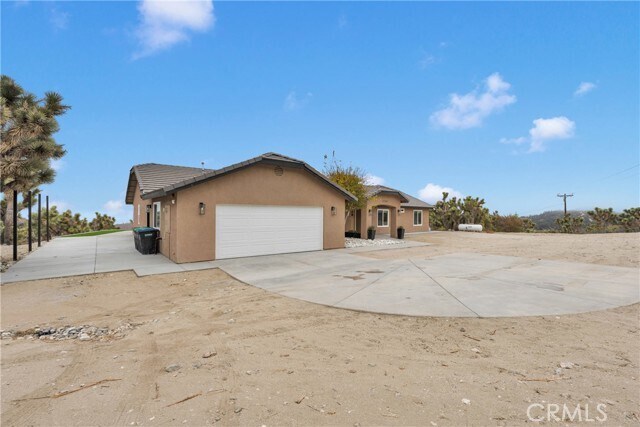 Foto del edificio - 2128 Pheasant Rd