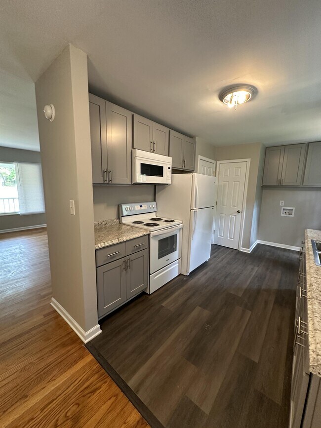 Foto del edificio - 314 Cedarwood St