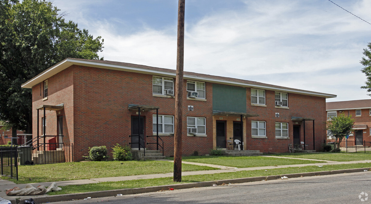 Foto del edificio - Whitcomb Court