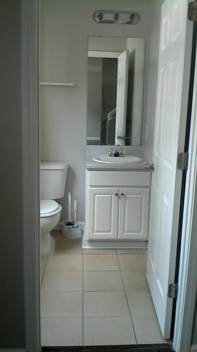 Building Photo - 3877 Cedar Trace Ln