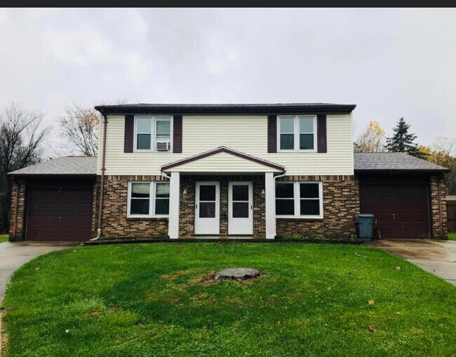 Building Photo - 1823 Partridge Ct