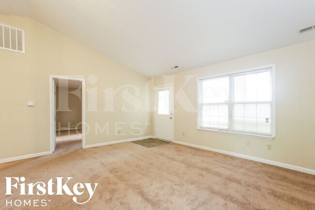 Foto del edificio - 11356 Cherry Tree Way