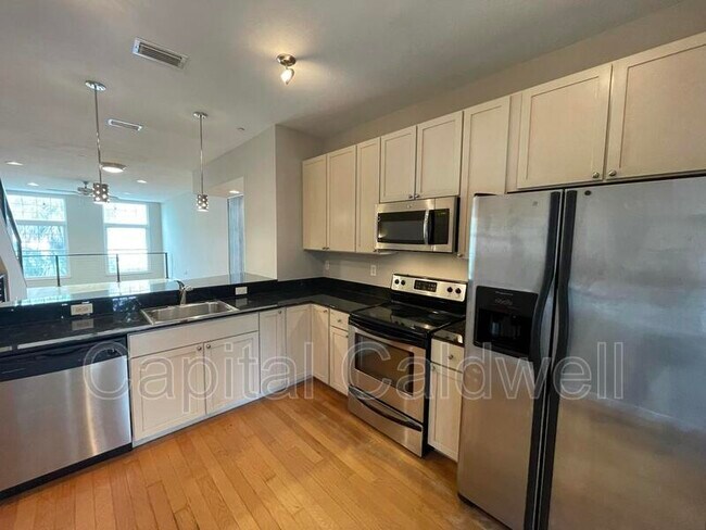 Foto del edificio - 1611 E 6th Ave