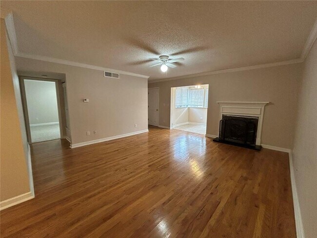 Foto del edificio - 1016 Wingate Way