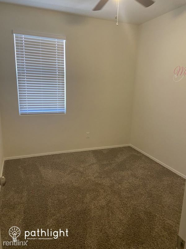 Foto del edificio - 3 br, 2 bath House - 25594 W Winston Dr UNIT