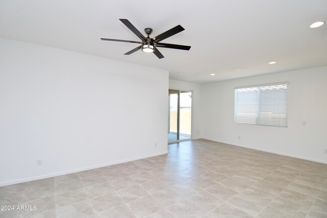 Building Photo - 5932 S 25th Dr