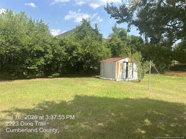 Foto del edificio - 2223 Dixie Trail