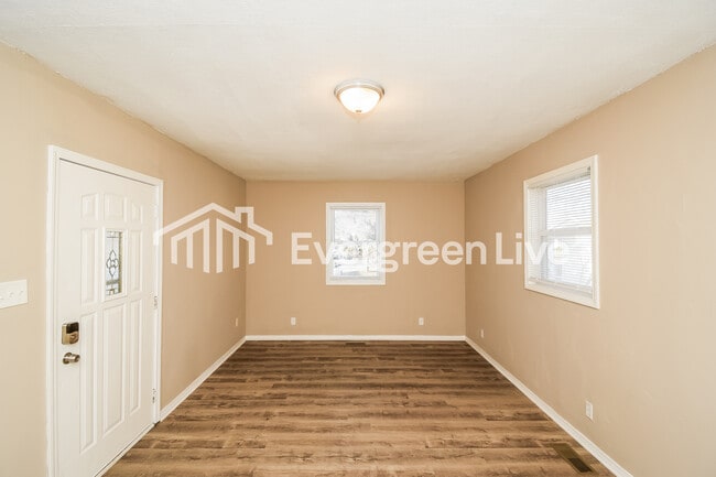 Foto del edificio - 1119 Waldemere Ave