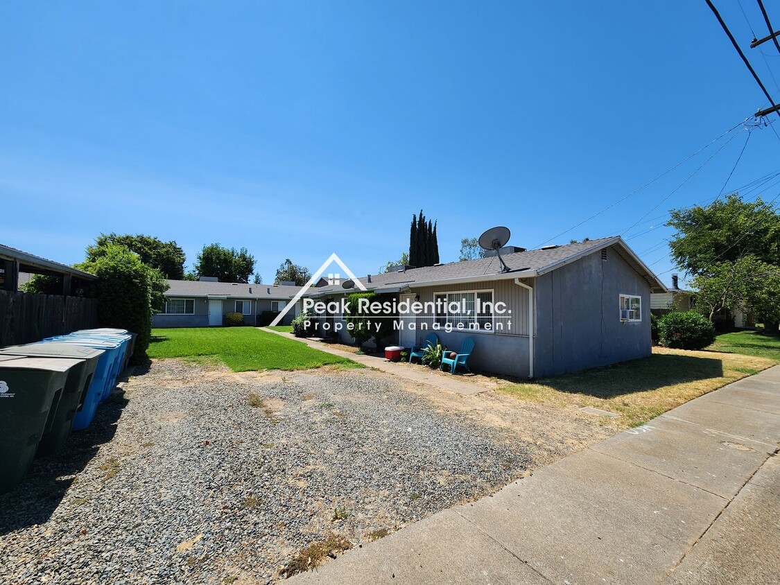 Foto principal - Wonderful 2bd/1ba Wheatland Duplex!