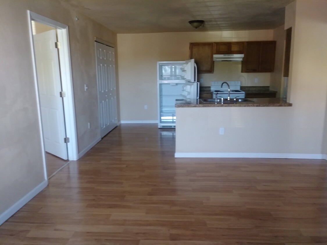 Primary Photo - 3125 E 4th Ave