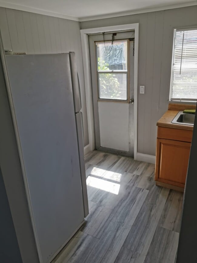 Foto del edificio - 1525 W 16th St