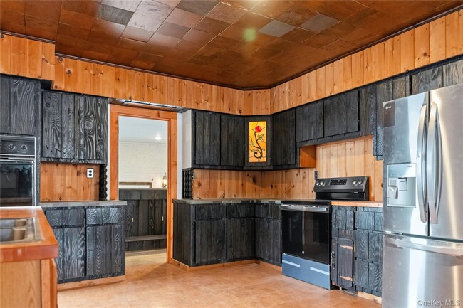 Building Photo - 378 Broadway