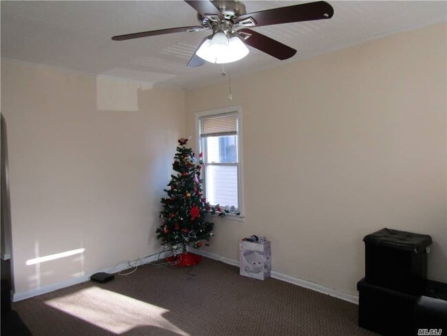 Building Photo - 90-21 221st St