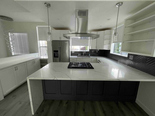 Building Photo - COMPLETELY UPDATED SHERMAN OAKS TOWNHOME!