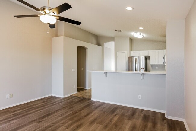 Building Photo - 8256 N 112th Ave