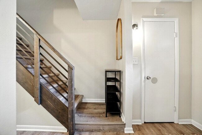 Foto del edificio - 2310 Merl Cir
