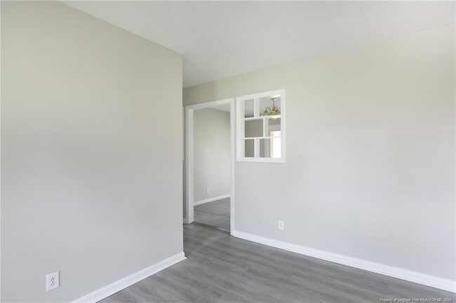 Building Photo - 304 Longhorn Dr