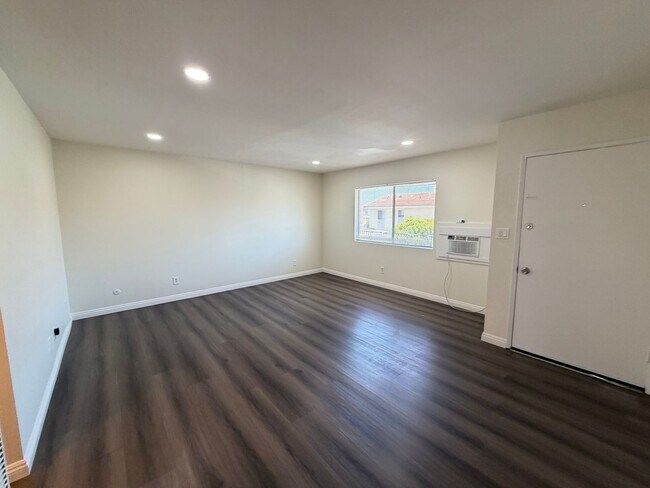 Building Photo - Kingman5791