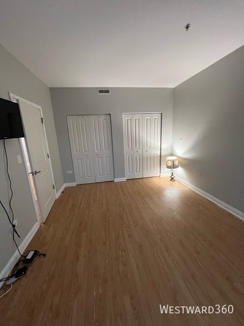 Foto del edificio - 1650 Riverwoods Dr