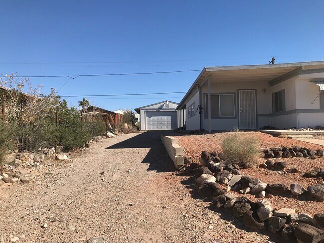 Building Photo - 1650 Arriba Dr