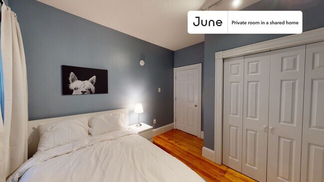 Foto del edificio - Room in Shared 4 bed/1 bath home in Polish Triangle