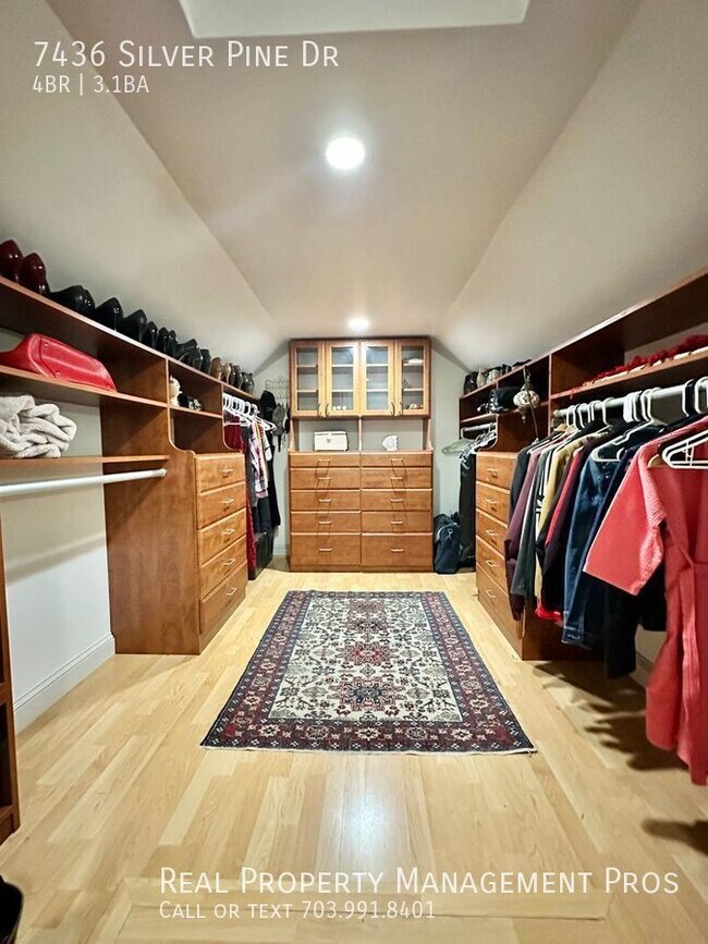 Foto del edificio - 7436 Silver Pine Dr