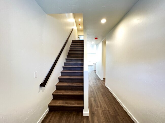 Foto del edificio - 515 20th Ave N