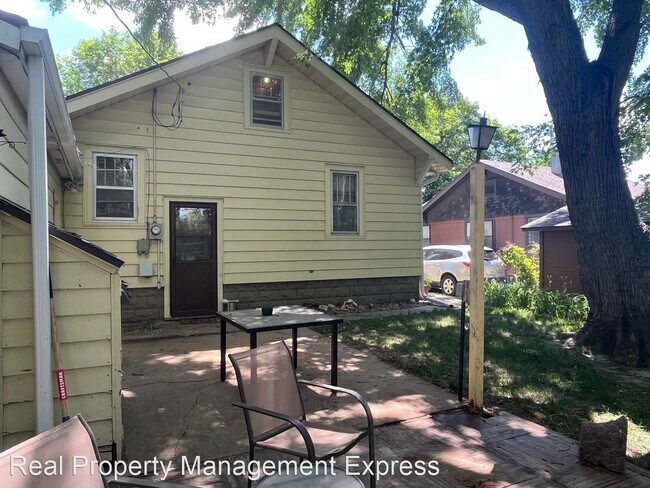 Foto del edificio - 4 br, 1.5 bath House - 1300 W 13th Street