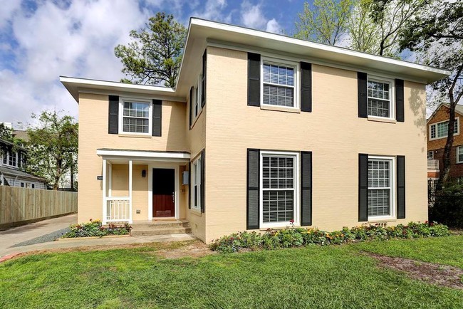 Building Photo - 5516 Chenevert St